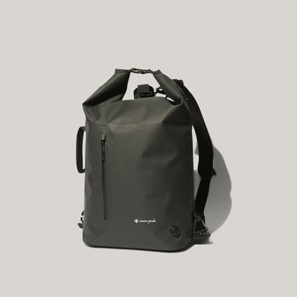 SNOW PEAK 4 WAY DRY BAG - BLACK - MEDIUM