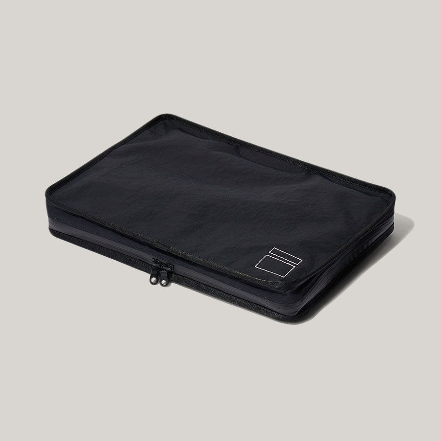 BLANKOF MACBOOK CASE 16 - BLACK