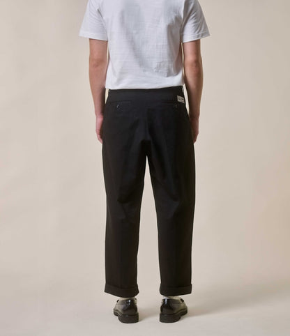 MERZ B SCHWANEN CHINO 01 TROUSER - DEEP BLACK