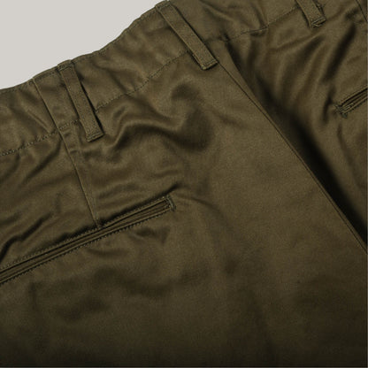 BUZZ RICKSON MILITARY CHINOS 1945 MODEL SHORTS - OLIVE