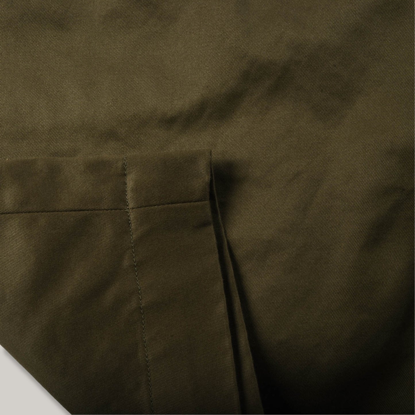 BUZZ RICKSON MILITARY CHINOS 1945 MODEL SHORTS - OLIVE