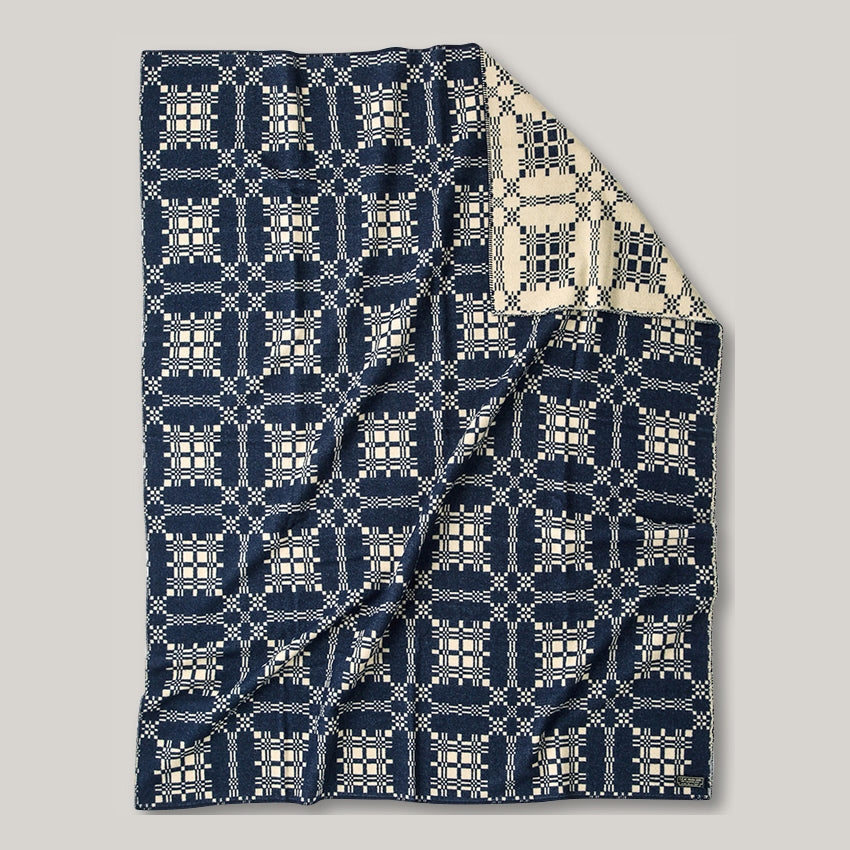 BASSHU WOOL BLANKET - JACQUARD NAVY